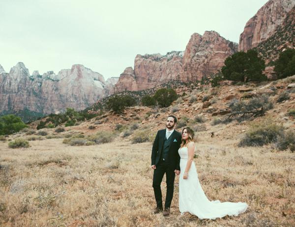 View More: http://julesandcait.pass.us/walkerwedding